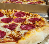 Pizza Salami 30cm. za 20zł. lub 42cm. za 30zł